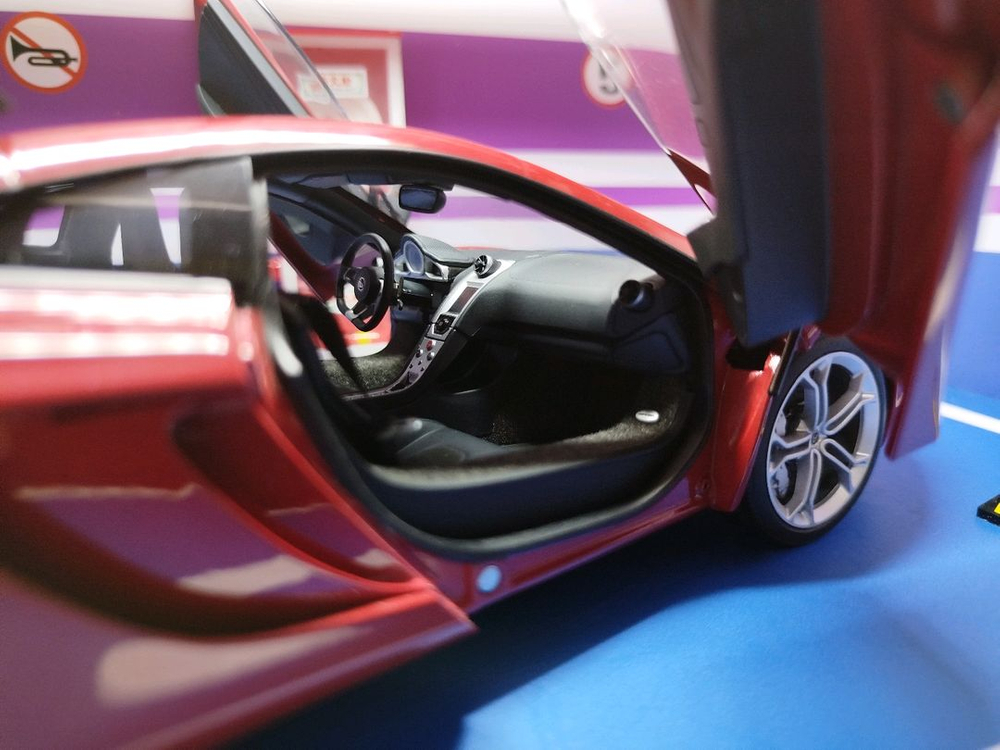 1:18 오토아트 맥라렌 MP4 12C 레드 판매합니다. [오토아트,교쇼,BBR,CMC] 이미지