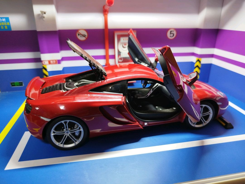 1:18 오토아트 맥라렌 MP4 12C 레드 판매합니다. [오토아트,교쇼,BBR,CMC] 이미지