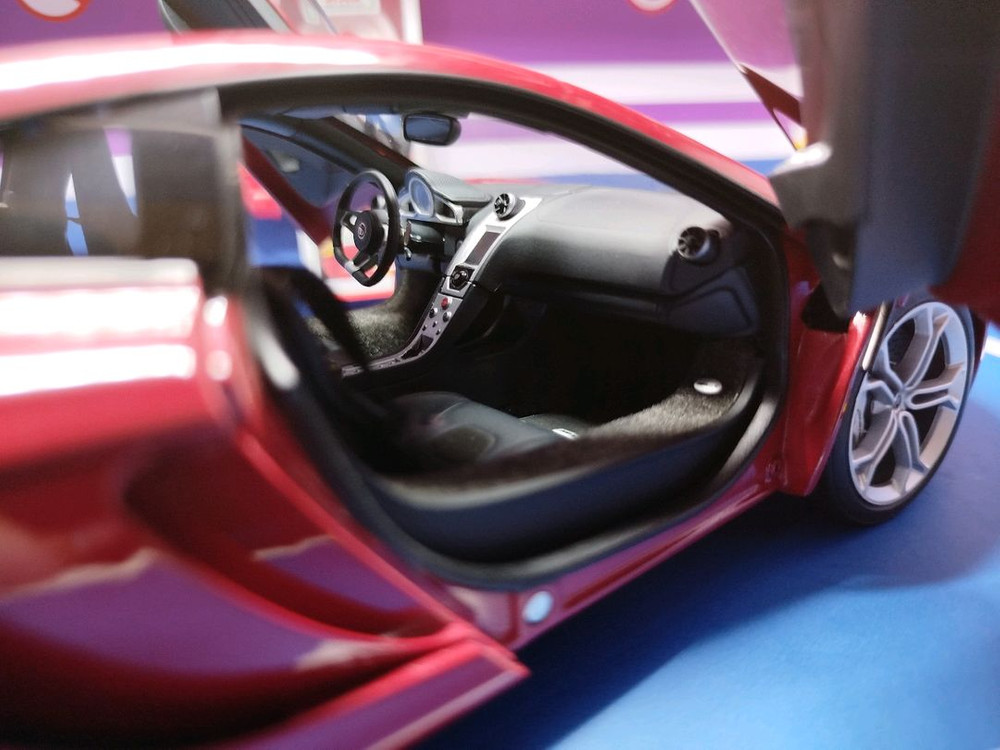 1:18 오토아트 맥라렌 MP4 12C 레드 판매합니다. [오토아트,교쇼,BBR,CMC] 이미지