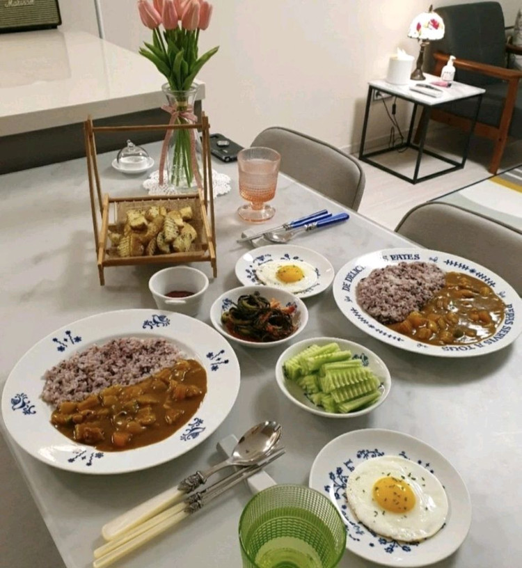 예쁜 플레이팅 그릇 이미지