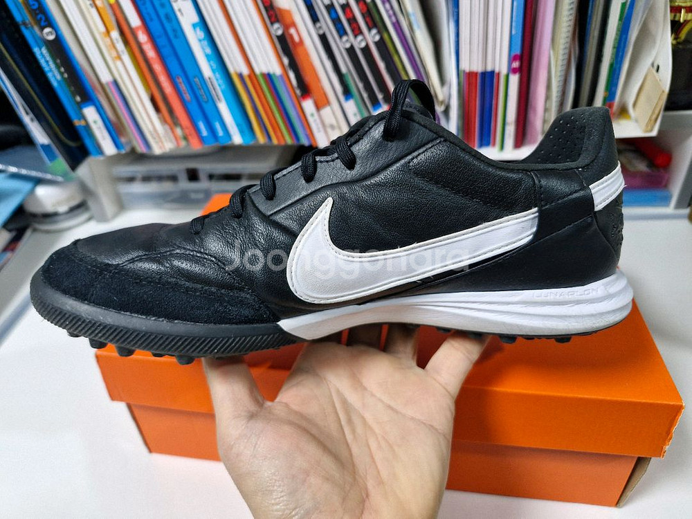 나이키 프리미어3 tf--4