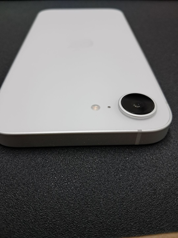 아이폰16E 256기가 화이트 배터리성능100% 공기계 중고폰 최저가 알뜰폰 서브폰--2