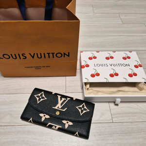 루이비통 장지갑