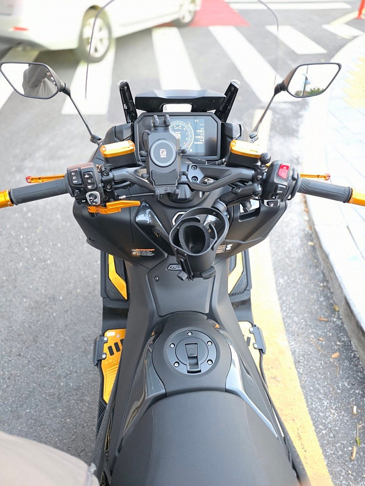 2024년10월식 야마하 티맥스560 팝니다 이미지