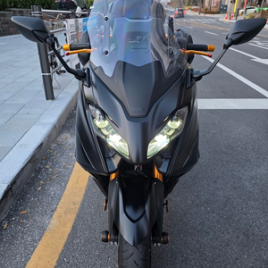 2024년10월식 야마하 티맥스560 팝니다 이미지