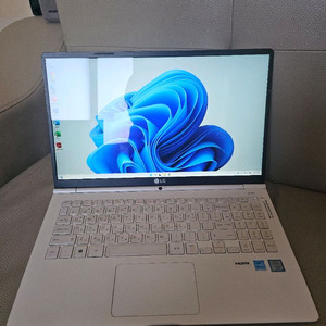 LG gram 15인치 i5-6200U 8GB 128GB