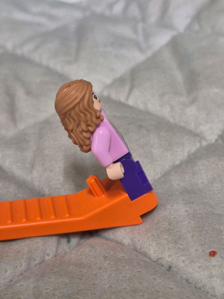 레고 해리포터 미니피규어 라벤더 브라운(75969) 이미지