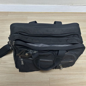 투미 노트북 가방