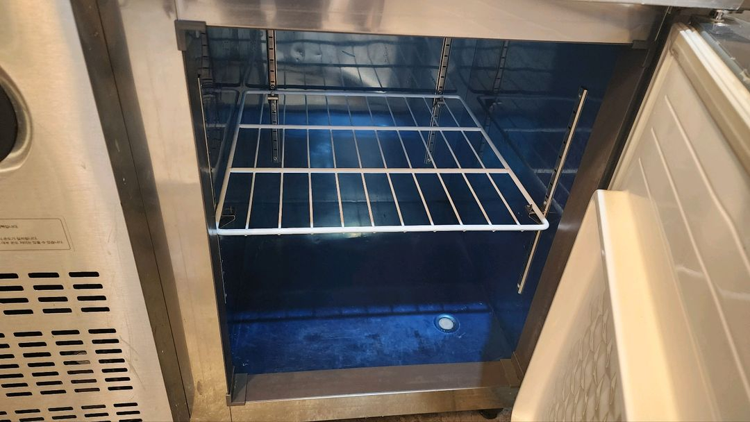 업소용900테이블냉장고 스타리온 전기냉장냉동기기 SR-T09ESEC--3