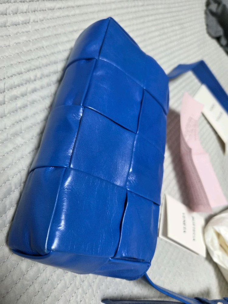 보테가베네타 레더 카세트백--1