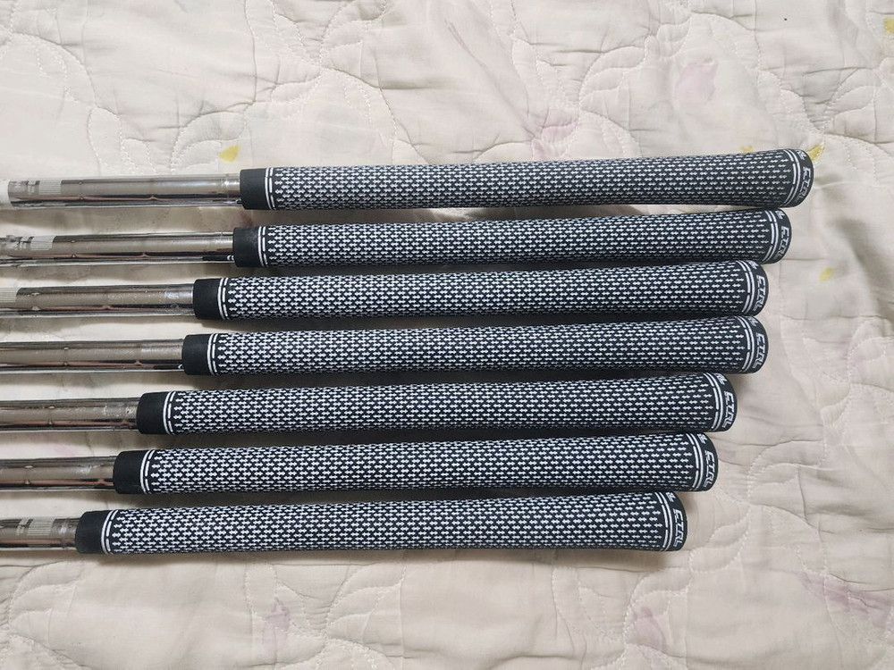 테일레메이드 P790 아이언 4번부터 P까지 7개 세트 경량스틸 950R 당근합니다--6