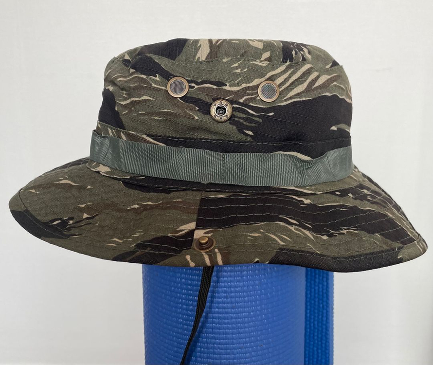 타이거스트라이프 부니햇 베트남--1