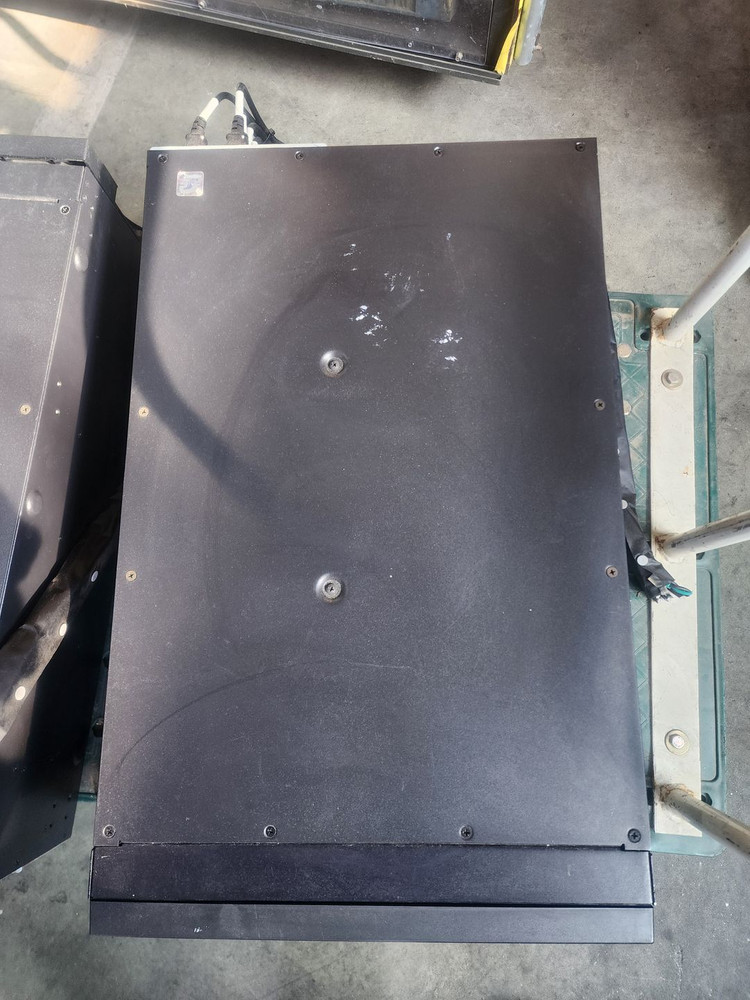 Smart-UPS 5000VA 230V 랙/타워 겸용 모델--4