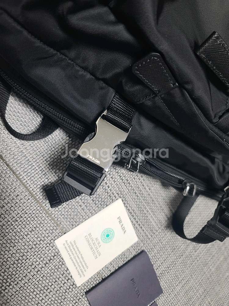 프라다 백팩 2vz101 캐리어백팩 리나일론 사피아노 백팩--1