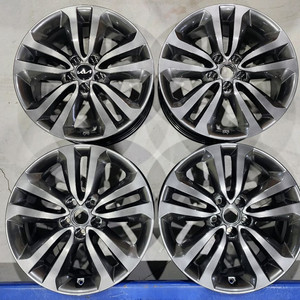 올뉴카니발 19인치 휠, 카니발 고스트크롬 19인치 휠 이미지