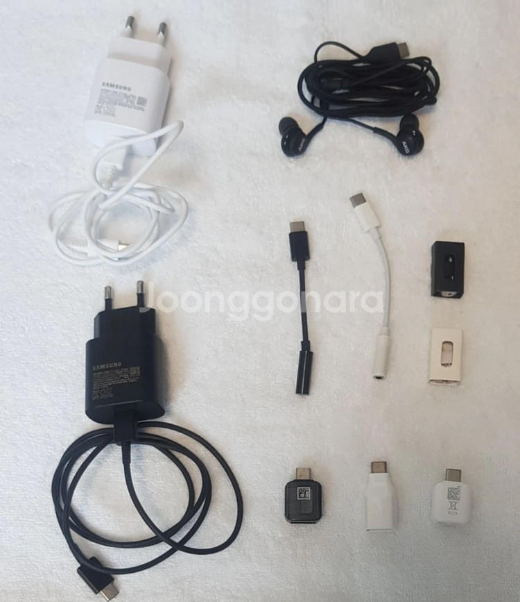 삼성 고속충전기, akg이어폰, 젠더 팝니다--0