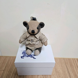 버버리 트렌치코트 토마스 베어참 키링