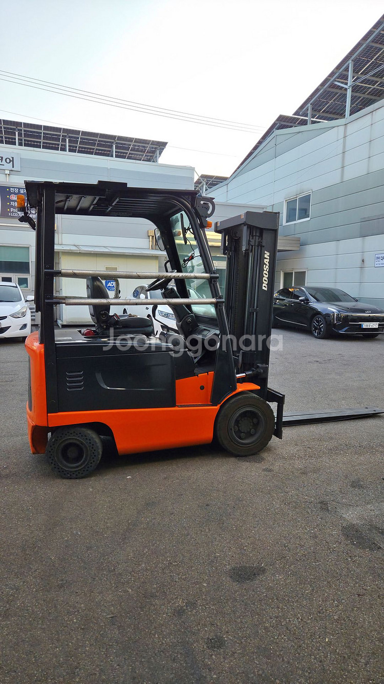 두산2톤 b20s-5 중고지게차 판매--1