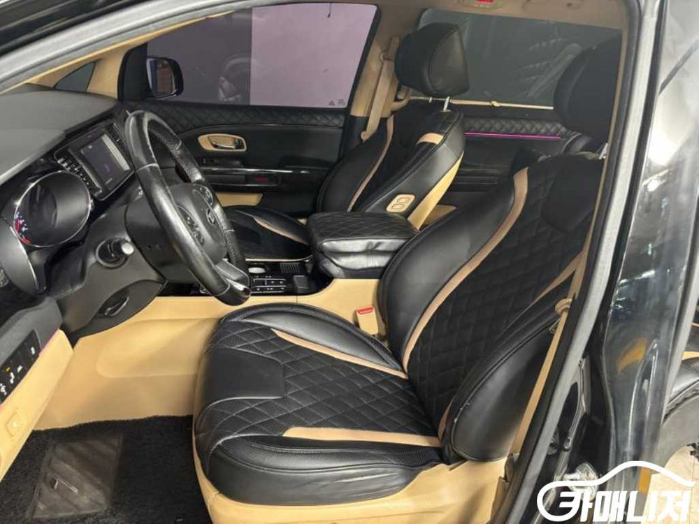 [기아]더 뉴 카니발 디젤 9인승 하이리무진(특장업체) (9인승) #2026년특가 이미지