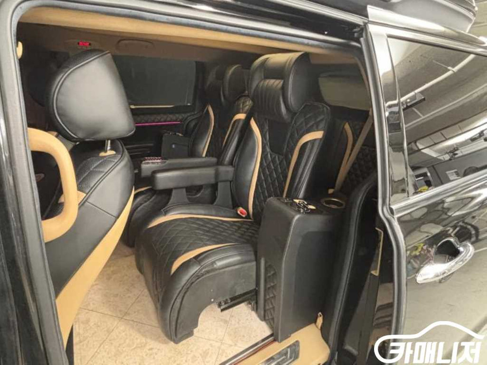 [기아]더 뉴 카니발 디젤 9인승 하이리무진(특장업체) (9인승) #2026년특가 이미지