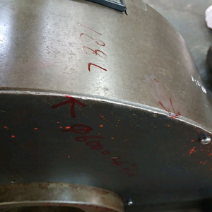 범용보링기 130T 사용 명판 판매금액 330만원입니다.