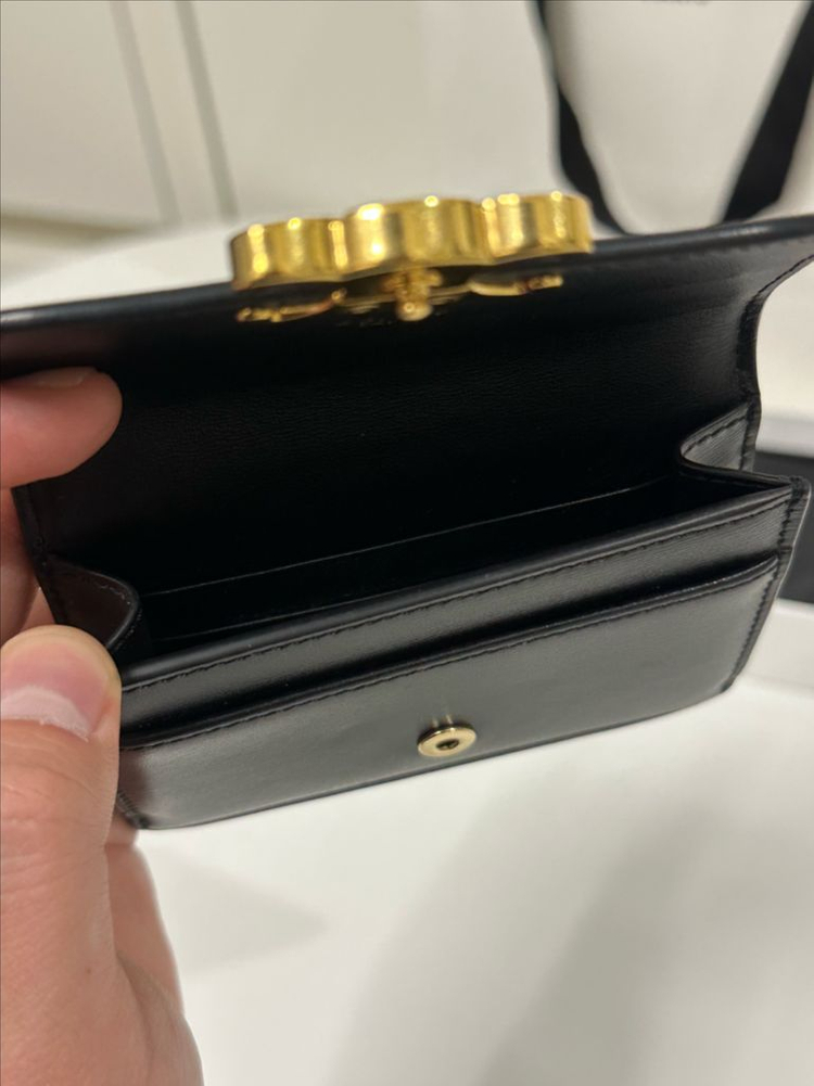 셀린느 트리옹프 플랩 카드지갑--5