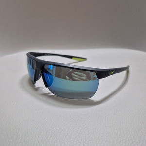 (새상품) 나이키 선글라스 템페스트M 고글