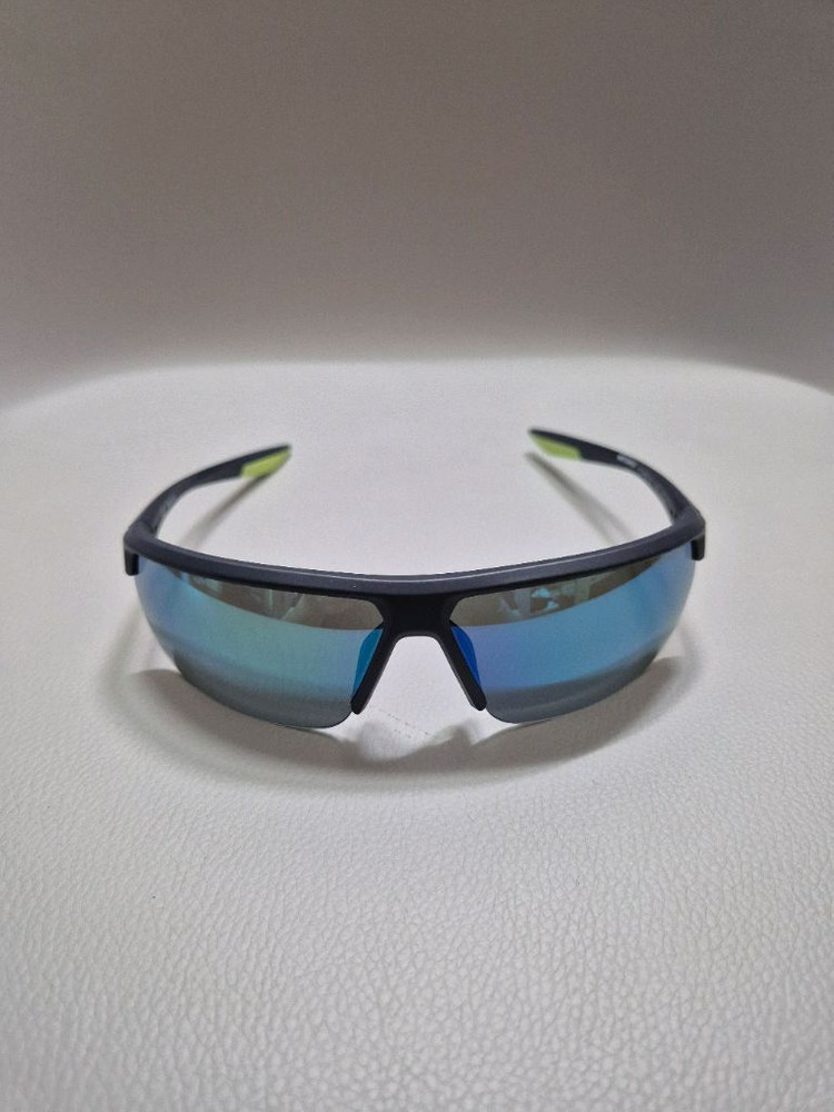 (새상품) 나이키 선글라스 템페스트M 고글--2