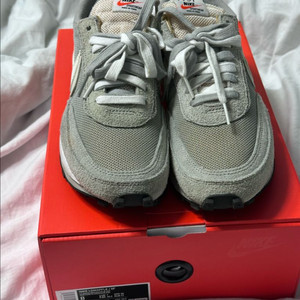 나이키 x 사카이 x 프라그먼트 LD와플 라이트 스모크 그레이265 이미지