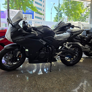 혼다 CBR500R 25년식 판매합니다. 이미지