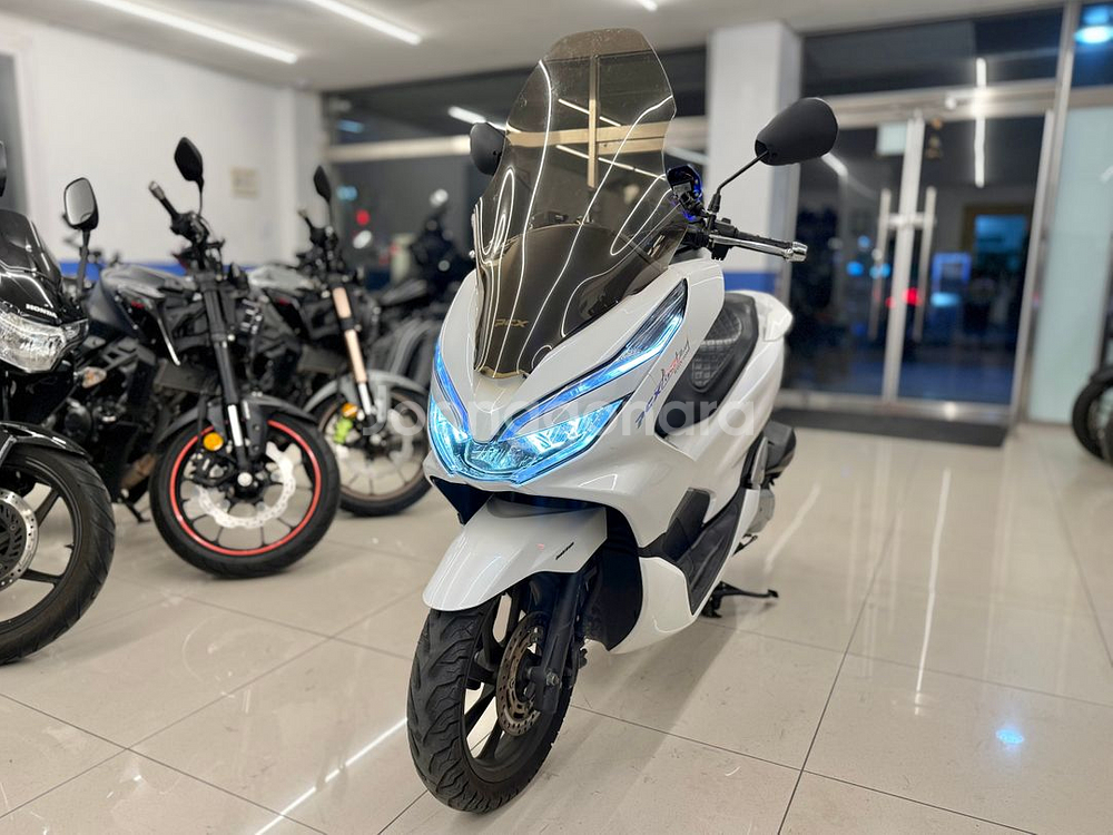 19년식 PCX125 34,XXXkm 판매합니다:)--1