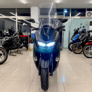22년식 NMAX125 35,XXXkm 판매합니다:)