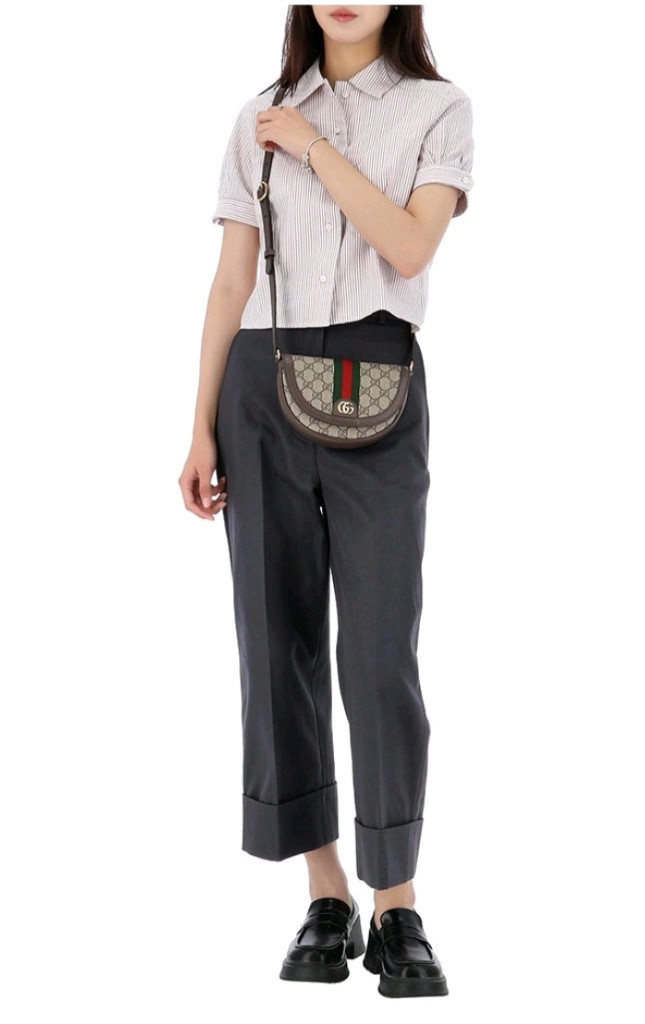 구찌 오피디아 GG수프림 반달 미니 크로스백--0