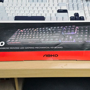 앱코 레인보우 무빙 LED 기계식 유선 키보드 K570 적축