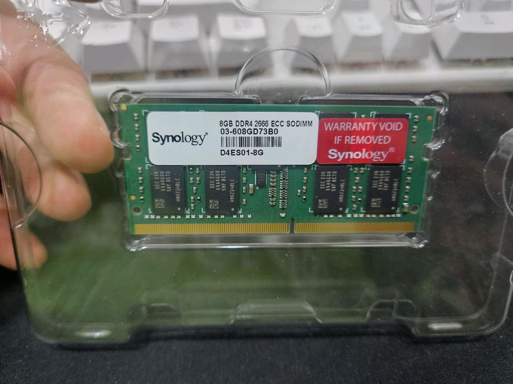 시놀로지 D4ES01-8G DDR4 8GB 새상품--1