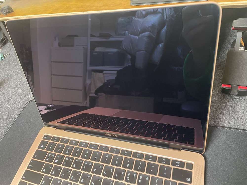 맥북에어 2018 13인치 로즈골드 S급 (8G/128G)--9