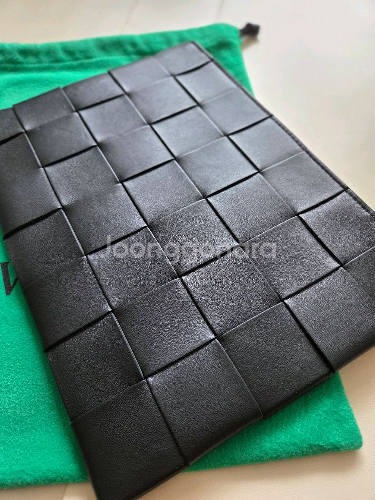 보테가베네타 인트레치아토 파우치 클러치백 남녀공용--8
