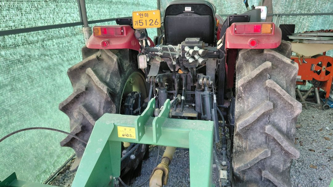 얀마 트랙터--1