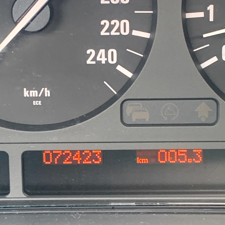 실내 or 전장 및 외장 부품 판매 [ BMW 530i ] 관련부품 보유--9