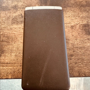 폴더폰 액정 터지 잘되요