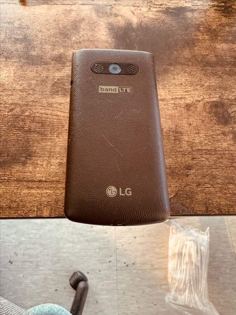 폴더폰 액정 터지 잘되요--1