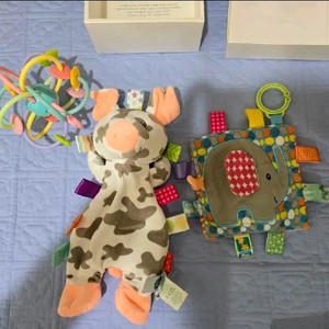 태기스 바스락장난감유모차모빌코끼리와 애착인형젖소 블루래빗치발기공 팔아요