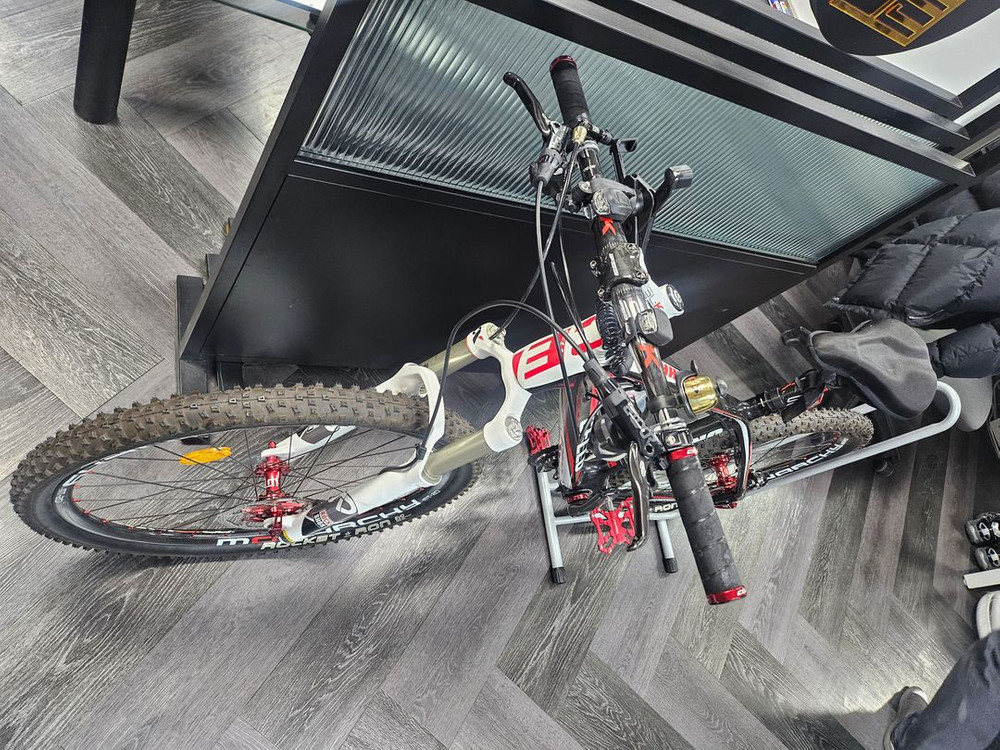 첼로 크로노 90 MTB 산악자전거 풀 카본 자전거 이미지