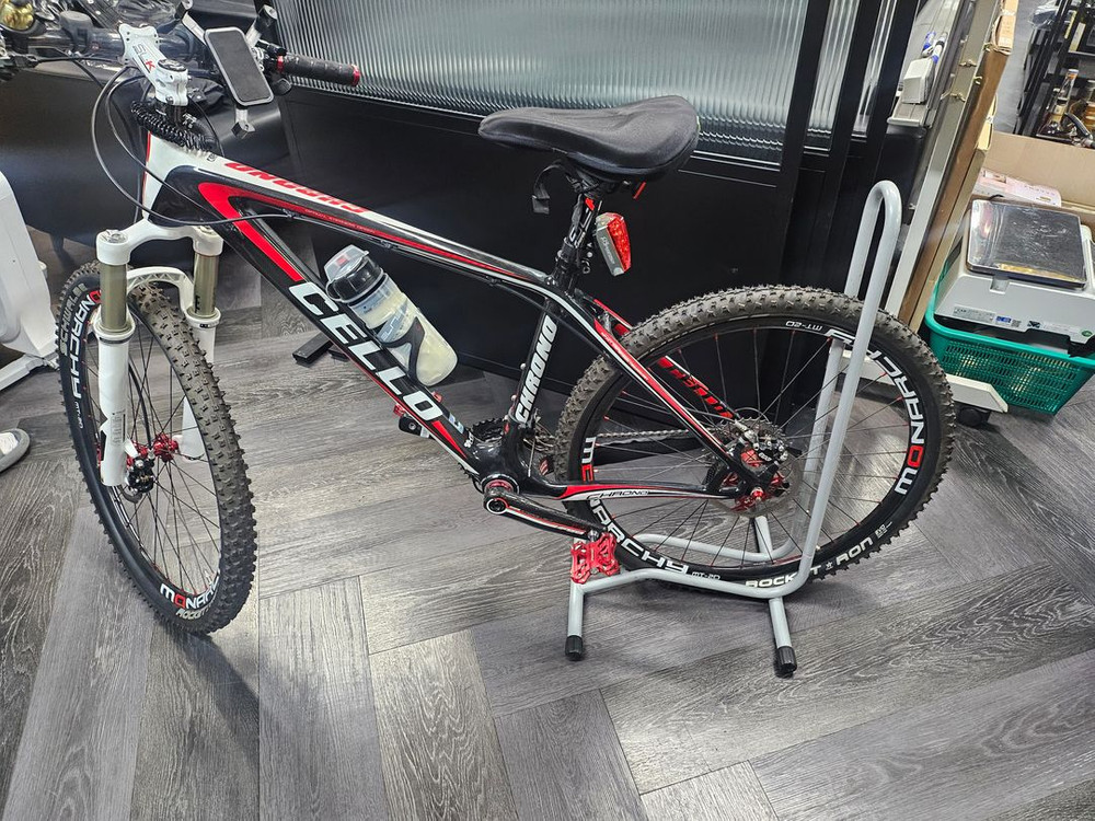 첼로 크로노 90 MTB 산악자전거 풀 카본 자전거 이미지