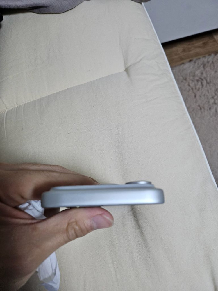 아이폰 17pro 256 화이트실버 풀박 자급제 상태최고 판매합니다--4