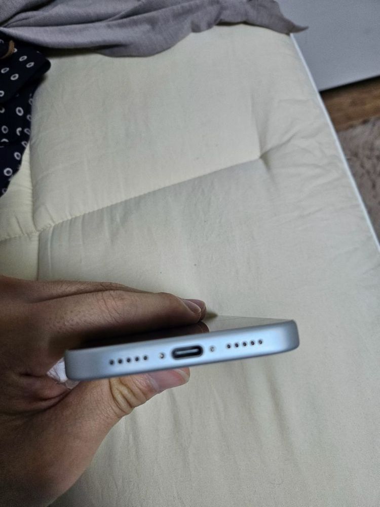 아이폰 17pro 256 화이트실버 풀박 자급제 상태최고 판매합니다--5