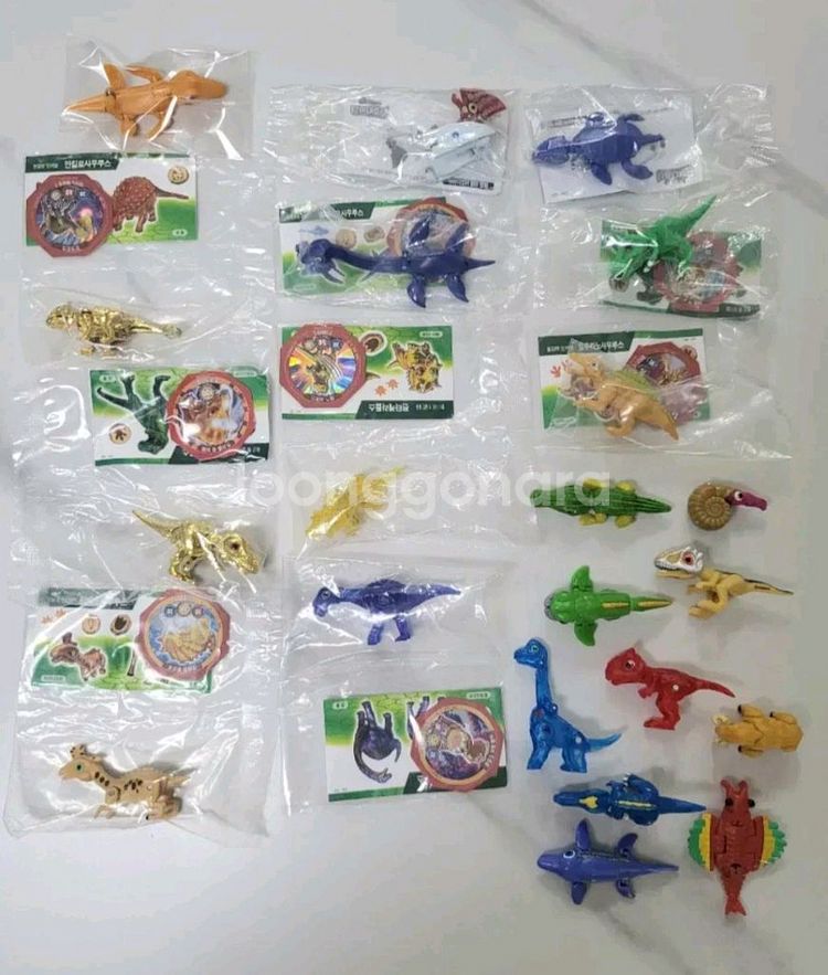 공룡메카드 타이니소어 레어템 더블피규어 캡처카 팽이 등 전체종류 판매해요--0