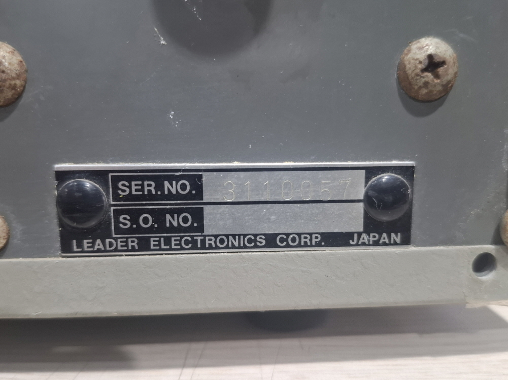 LEADER LSG-215A Standard Signal Generator 신호발생기 이미지