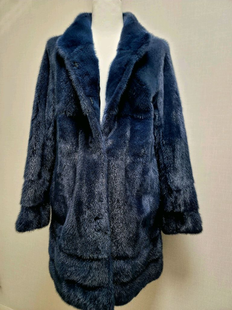 차이나카라 휘메일 풀스킨 밍크코트 네이비컬러--1