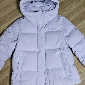 디스커버리 구스 여자패딩 90사이즈 연보라 2번입었어요 이미지